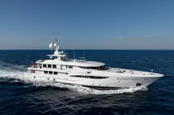 deniki yacht proprietario